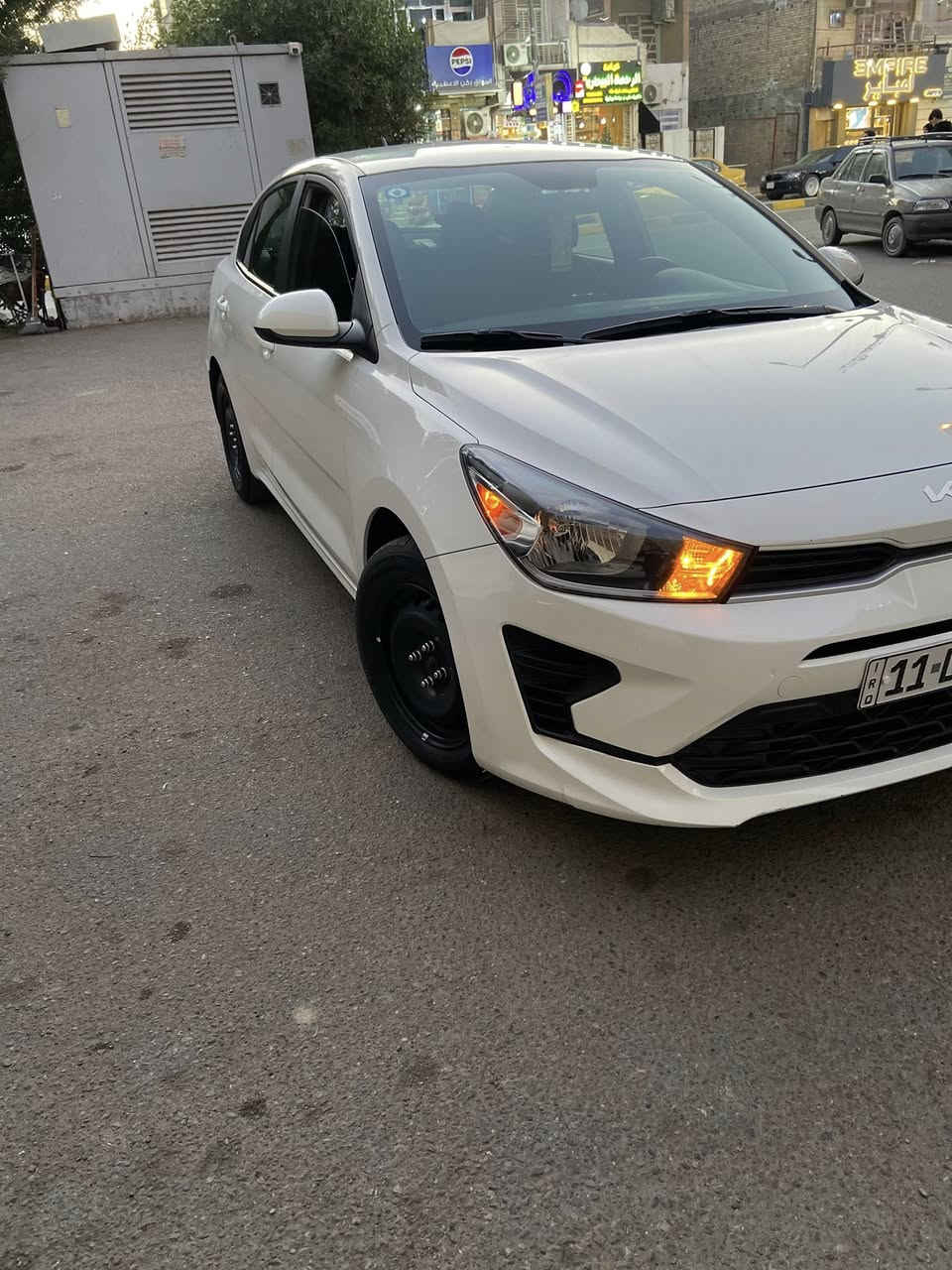 ريو ٢٢ ماشيه ٢٩ الف بدون ايرباك جاملغ وجنطه صبغ  بيه شويه بلحوض  الباقي كفاله ١٦٠٠ دوش دبل نوزل كير at تحكمات ستيرن سبورت موديله ٢٠٢٢ سعره ١٢٨ بيه مجال للشراي بغداد الاعظميه ***********
