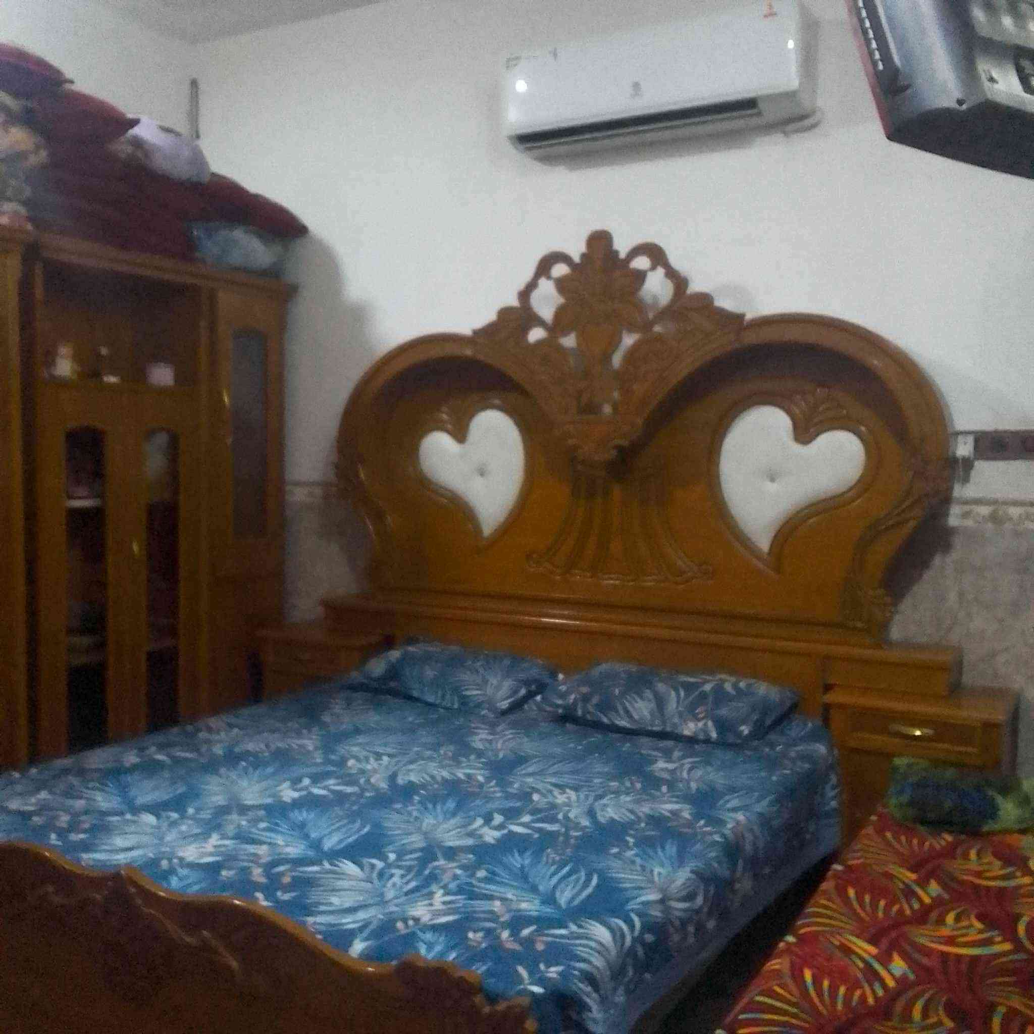 دار 100متر في حي القدس خلف الكراج للبيع 
ابو احمد ال شليج ***********
