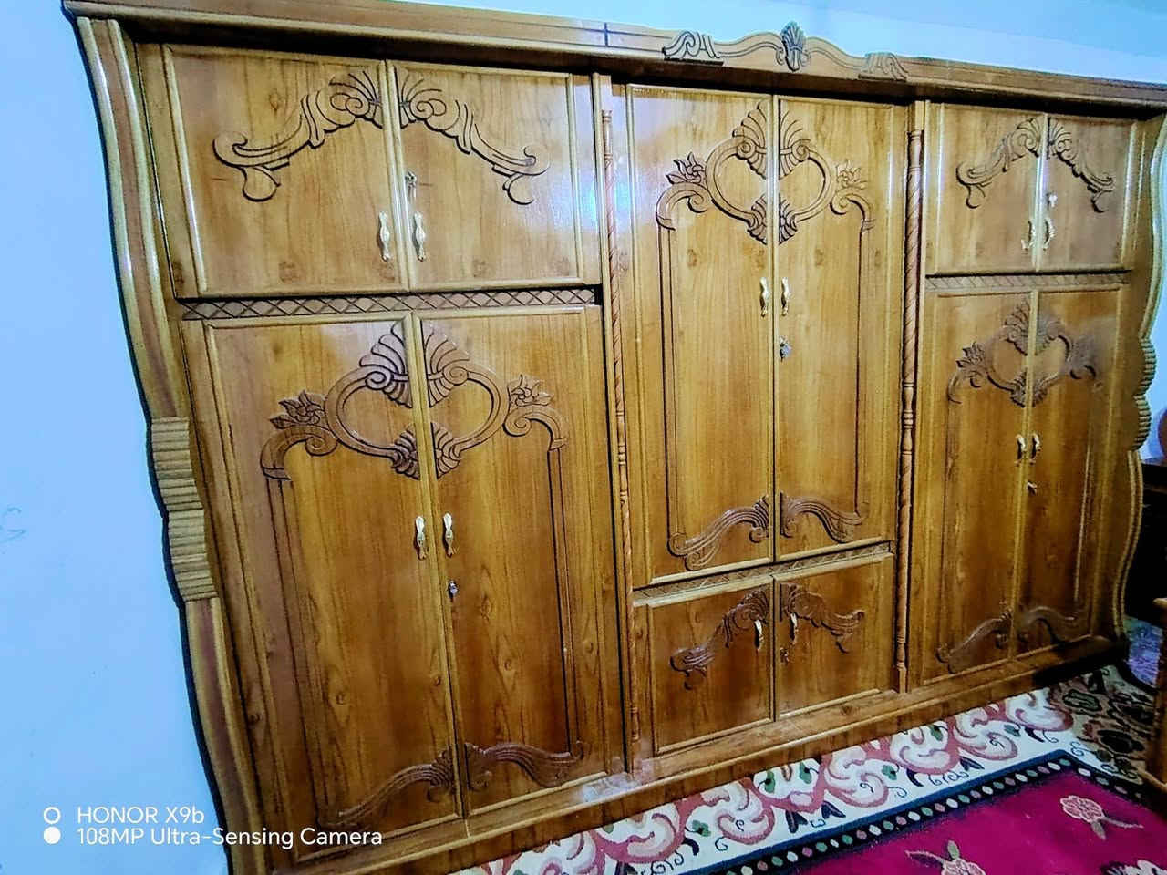 بلااااااااااااااش 
غرفة اخشاب صاج داخل وخارج 6 بيبان ملحق دوشمة جلد جراخة زان شغل الحلة نظافة 100٪ ب مليون  *********** العمارة حي العسكري قرب مدرسة المربد
