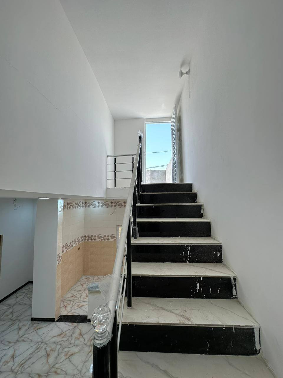 سلام عليكم احبتي الكرام 🌹                            يتوفر بيت للبيع طابو صرف زراعي في الصالحية شارع ابي طالب مساحة ١٠٠ متر مربع(١٠×١٠)ركن على الشارع    السعر 77 بي مجال قليل شراي ينتصل                    ***********
