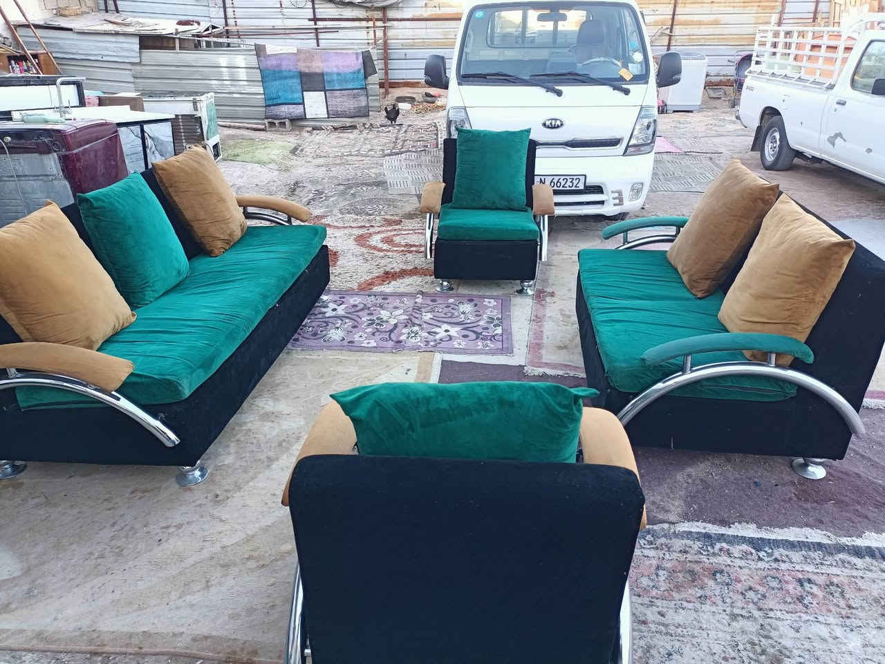 تخم تركي 7مقاعد مكاني بغداد حي اور سبع قصور شارع ابو علي ***********
