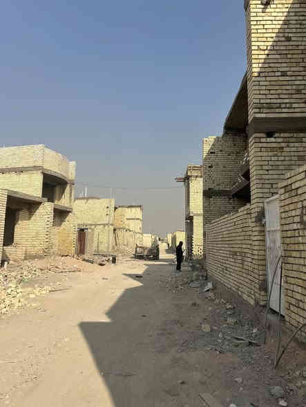 السلام عليكم بيوت وقطع راضي في الحريه في غزاليه طابو زراعي سعار مناسبه ع هاذا رقم ***********
