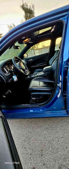 جارجر 22 داخله كلين سياره فول وحيل جديده بغداد صار بيها شخوط تبدل باب وجاملغ نفس لون يعني سياره لا صبغ لا ارباك ولا اي شي واكو باب موضح يرادله تكحيل كارت 
بغداد زعفرانية 
السعر 24800 دولار يعني 248ورقه مع المجال سياره فول
***********
***********
مواصفات حلوه 
محرك 3600 
بصمه ابواب وتتشغيل 
فتحه سلايد 
تدفئه تبريد كشنات 
كشنات جلد وكهرباء 
تبريد قطعتين 
تشغشيل عن بعد 
خزن ميموري 
ويل كب جبير 20 وتخم تاير جديد 
حساسات 
كاميرا 
وباقي تفاصيل شادلها منظومه زنون ب١٠ اوراق اصليه
