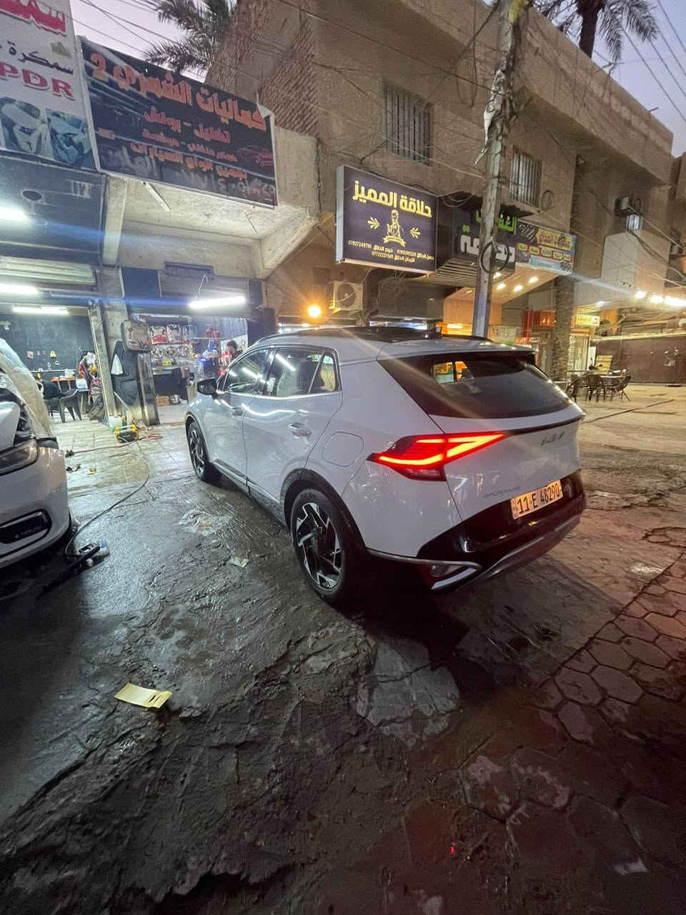 سلام عليكم للبيع كيا سبورتج 2023 وارد خليجي مكفوله كفاله عدا رصعتين وسويتهن pdr  فول مواصفات الشركة الدولية
بصمة ابواب
ترحيب
بانورما 3 طكات
شفتات استيرن 
تدفئة كشنات 
تدفئة ستيرن
كراسي كهرباء
قطعتين تبريد
تبريد منفصل مناخين
بيانو بلاك الدوس والترايش
ماشية 72 الف كيلو رقم بغداد شرط التحويل 
مكاني بغداد حي الخضراء 
السعر 224 وبيه مجال 
***********
