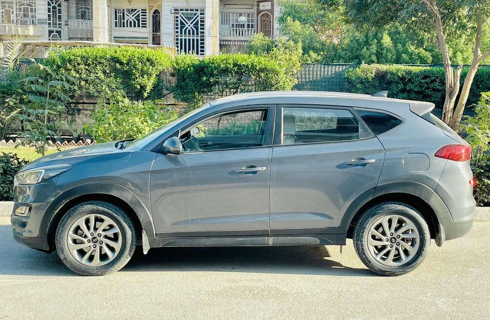 بيع مستعجل بسعره جوه سوك كلش حلوه 
السلام عليكم هونداي توسان 2019 وارد امريكي حادث 
موضح داخل منشور فقط تلاث قطع صبغ باقي بلادي لا ضربه لا تبديل سونار موجود محرك 2000دوش  كير مكينه خير من الله 
صدر كله جديد تبريد ثلج مواصفات السياره نص فول 
كهربائيات كله جاهزه ماشيه 100الاف ميل تخم تاير حلوه 
غرفه سياره حلوه سياره نسبه حلوه جاهز مجهزه رقم واسط الإنكليزي الدولي الجديد باسمي تحويل ثاني يوم 
مكاني بغداد ملاحظه ما متواجد على النت اتصال فقط 
 الشراي يتصل اني خادم ***********
