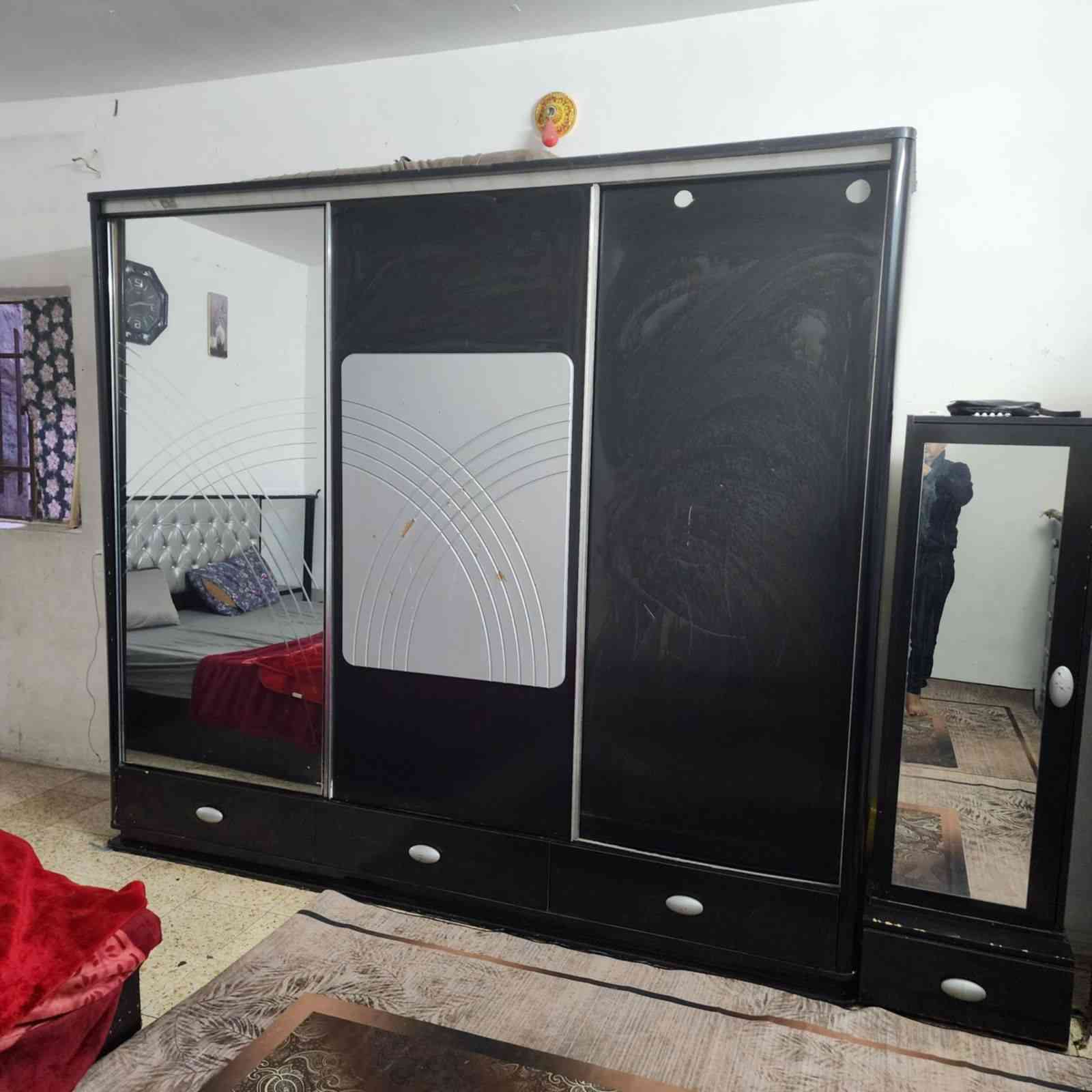 غرفه نوم 8قطع قفلها 450مستعجلين ع بيعتها.   مكانه حي الجهاد


**إذا كنت صاحب هذا الإعلان وتريد حذفه لأي سبب، رجاءا أرسل رسالة إلى الدعم الفني**