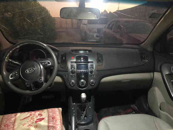 السلام عليكم 
فورتي موديل 2010 سياره جديده تخم تاير كير مكينه باتري كله جديد دوشمه جلد تدفئه بل كشنات اشاير بل مري فتحه نضام ايكو اي نقص مابيهة صدر جديد امامي وخلفي سياره بسمي سنويه بعدهي مصاقطه سياره مبدل بيهة بنيد وجاملغات ثنين امامي وتصليح شويه بل لغد
سعر 76 وبيهة مجال 
مكاني بغداد دورة هورجب 
للستفسار اتصل 
***********
***********
***********
