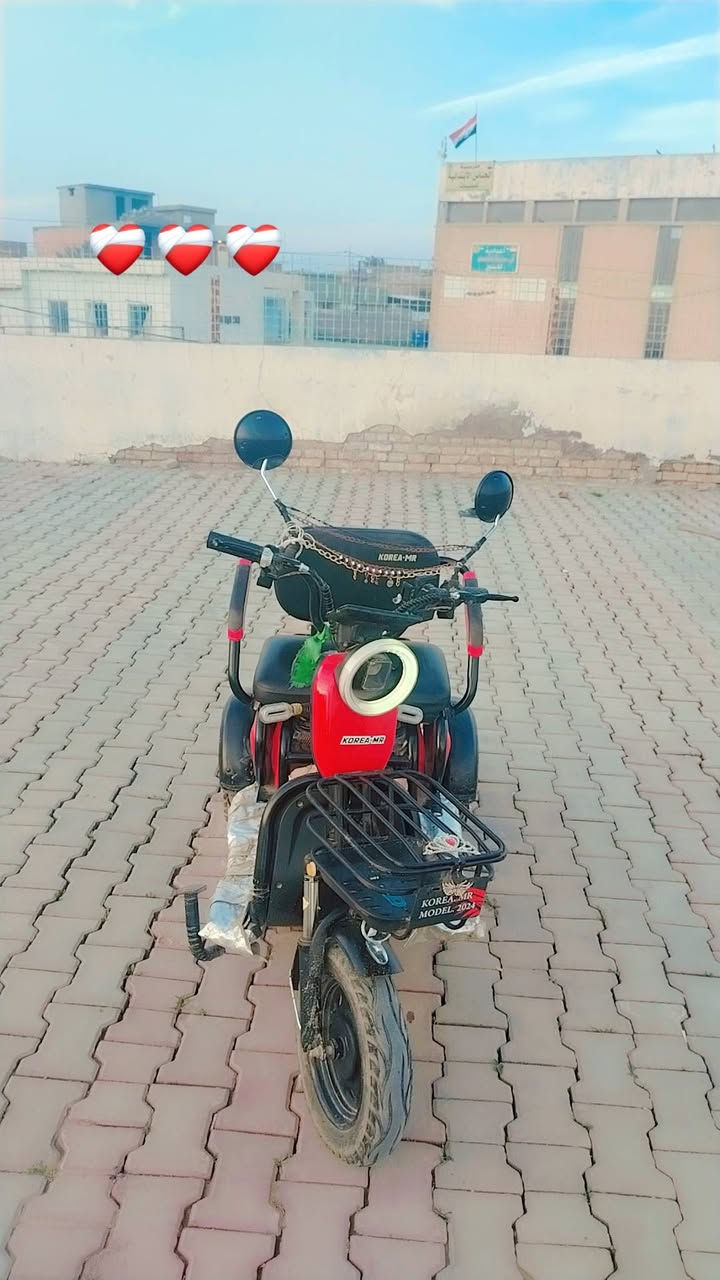 سلام عليكم البيع دراجه شحن موديل 25 ثلاث تايرات نضيفه اليتات اشاير هورن شاشه بطاريات جدد صار  شهرين مستخدم ثلاث سرع  بيه بك  ثلاث نفرات العنوان ديالئ المقداديه لاتصال عل الرقم ***********
