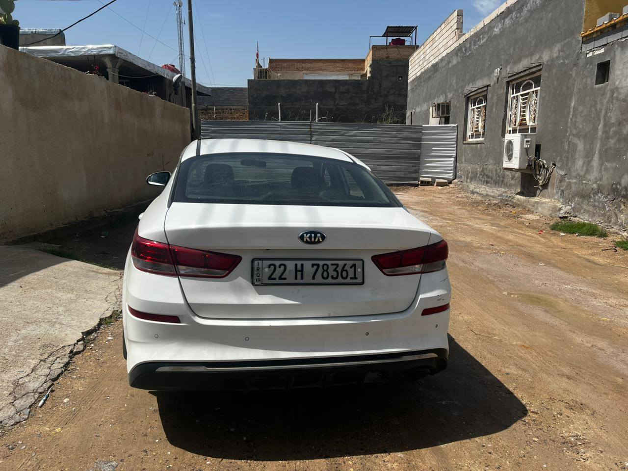 سلام عليكم سياره k5 مديل 21 وارد كوري ماشيه 68 رقم أربيل اسويلك وكاله سنويه لل30 تنتهي بيه بس بارد شبرين الباقي كفاله من كلشي السياره مكاني بصره كرمه علي السعر خاص /***********
