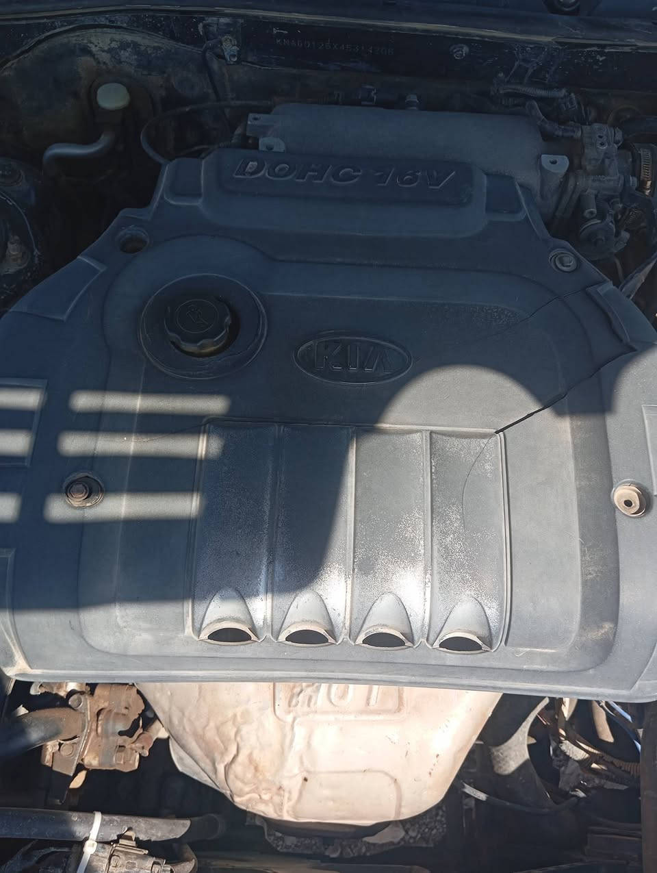 السلام عليكم
سياره اوبتيما 2004 
رقمها نجف مشروع وطني بسمي تحوله ثاني يوم مصفره من كلشي رقمها انكليزي مميز
كير ومحرك مكفولات من تنقيص وتبخير 
كهربائيات كله تشتغل
الحداديه 70٪
التايرات زوج جديد وزوج نصف عمر 
بيه منضومت زنون
الكشر شوف العين 
مكاني واسط  الدجيلي و قضاء الحي 
*********** واتساب تواصل موجود
