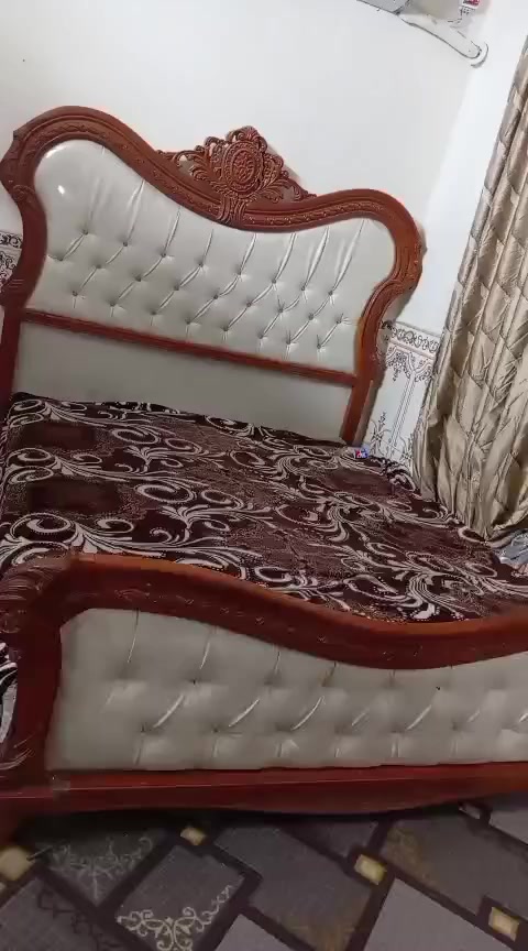 غرفة نوم للبيع ٥قطع السعر ٣٢٥
مكان شهداء العبيدي
***********
