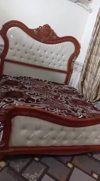 غرفة نوم للبيع ٥قطع السعر ٣٢٥ مكان شهداء العبيدي ٠٧٧٠٤٧٥٢٤٩٤