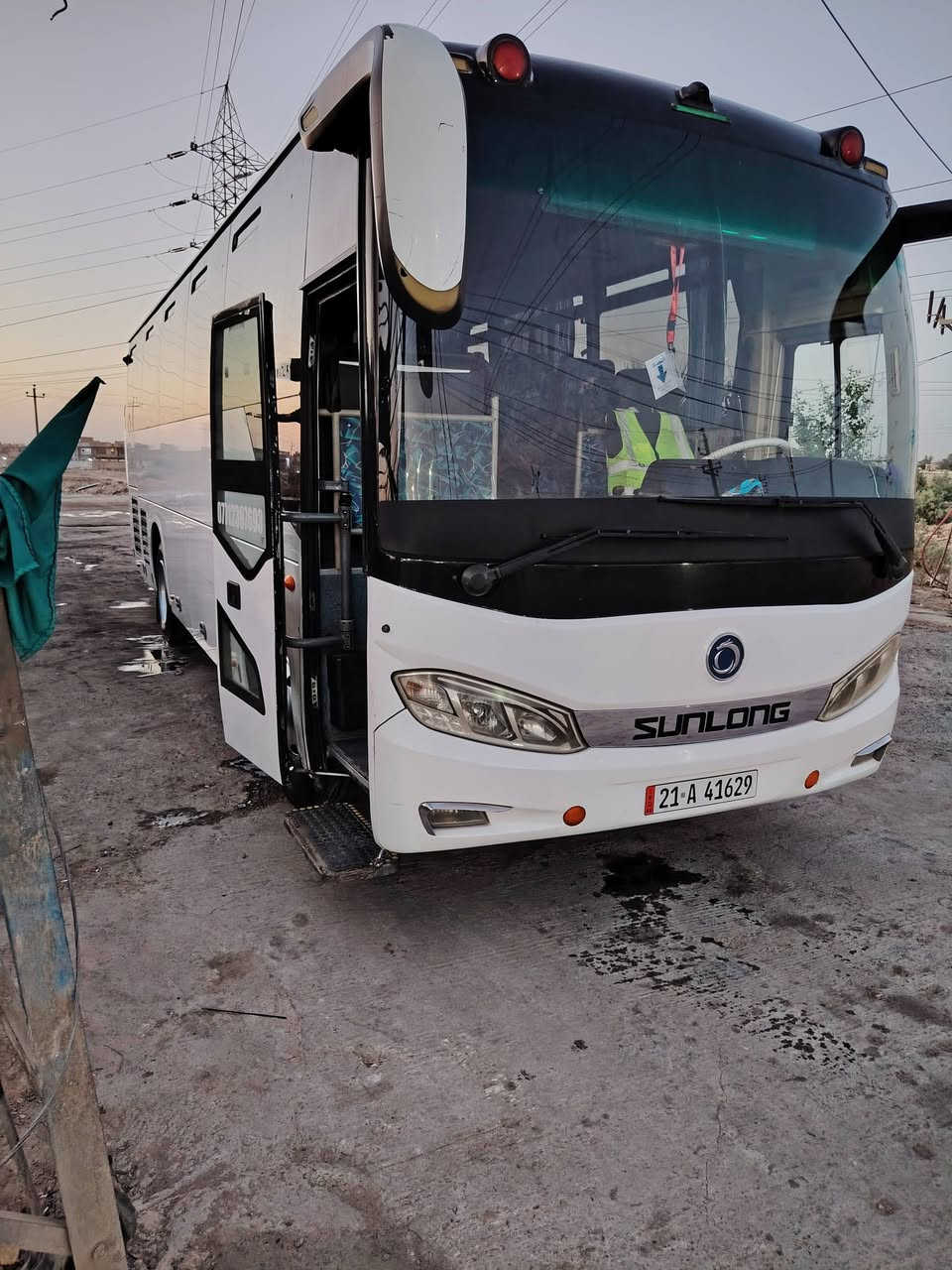 البيع صان ويل مديل ١٧ سبرنك ٤٢ نفر مكينة نجكتر مكان السياره بلعمارة تصال علة رقم *********** سعر
