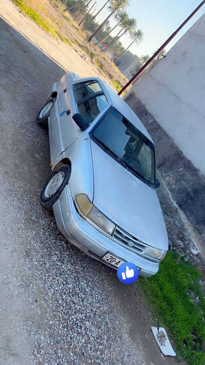 ياالله اكسله موديل 93 سنويه لل30 مشروع وطني نكليزي 
 نوزل  محرك مفتوح بي بخار بدايته  كير جديد 
تخم تايرات جدد باتري جديد جامه امامي جديده 
صدر كله نضيف بل عافيه ع ياخذه بسمنه سياره ***********عنواني ديالئ بعقوبه تحرير سعر ب15بيه مجال حك جيتك
