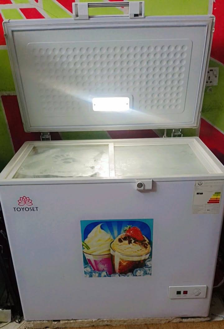 مجمده TOYOSET جديده مستخدمه سنه للبيع سعرها 175أو بيها مجال عنواني مدينه الصدر


**إذا كنت صاحب هذا الإعلان وتريد حذفه لأي سبب، رجاءا أرسل رسالة إلى الدعم الفني**