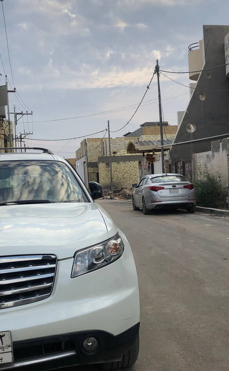 انفنتي 2007  fx35 سته سلندر 
بس مكينه بيها بخار وكير وتبريد وكهربائيات كامل سياره نضيفه وحلوه 
تخم تاير جيد نقصها محرك ودوشمة رقم بغداد الدولي هزه جديدة صبغ حزام سياره مرتبه سعرها 50$ ورقة ***********
 بيع فقط مكاني نجف
