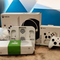 اكس بوكس S • نضيف ٩٥٪ • ملحقات كاملة