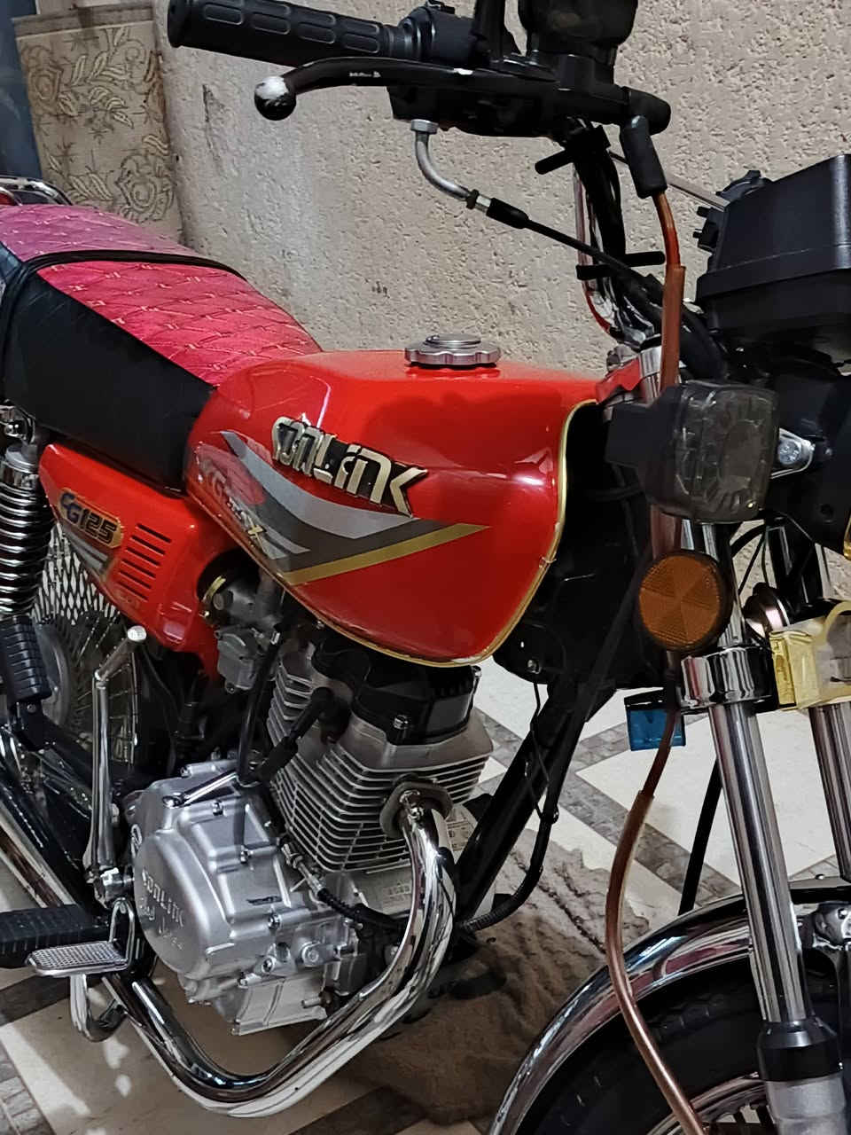 السلام عليكم
دراجة تايگر موديل 2023 
اوراق اصولي شرط الترقيم 
مكينة ما مفتوحة 
كهربائيات كلها شغالة 
دراجة على وضع البلاد 
جديدة ما متعوبة وما نا قصها اي شي 
السعر 950 
مكاني ناصرية قضاء الشطرة 
اتصال او واتساب 
***********
