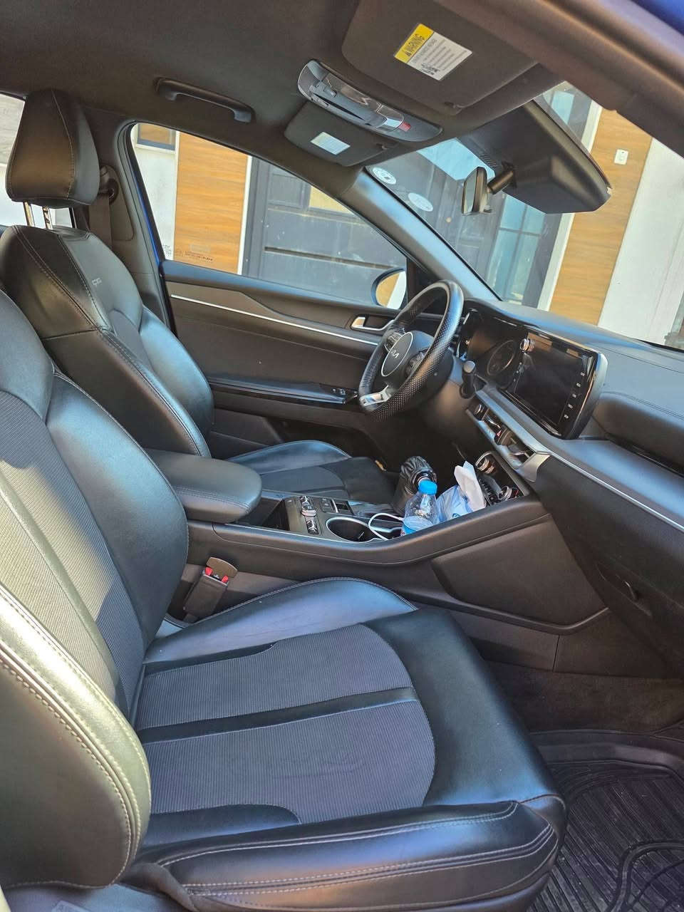 كي فايف جي تي لاين 2022 امريكي رقم دهوك
محرك 1600 تيربو دفع رباعي

 داخله كلين بيها ضربه من ورا ضربه داخل العراق مرجعه على البارد بدون دواخل 

مواصفاته:

تحكمات استيرن تثبيت مسار تثبيت سرعه قياده ذاتيه على احطوط الشارع رادارات نقاط عمياء تدفئت كشنات شاحن وايرليس شاشه لمس 

السياره ماشيه حاليا 83 الف كيلو متر وقابل لزياده 

رايدها 185 ورقه 

***********

ملاحظه صورها بالمزاد موجوده 

مكاني الموصل جانب الايسر
