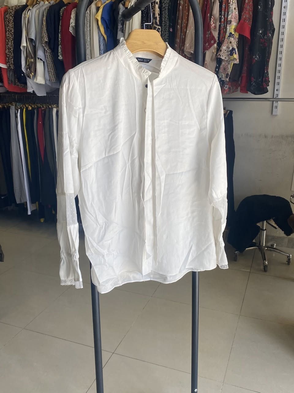 نموذج من كسر اليوم قميص نسائي غير مستخدم ( الفرع الاول )


**إذا كنت صاحب هذا الإعلان وتريد حذفه لأي سبب، رجاءا أرسل رسالة إلى الدعم الفني**