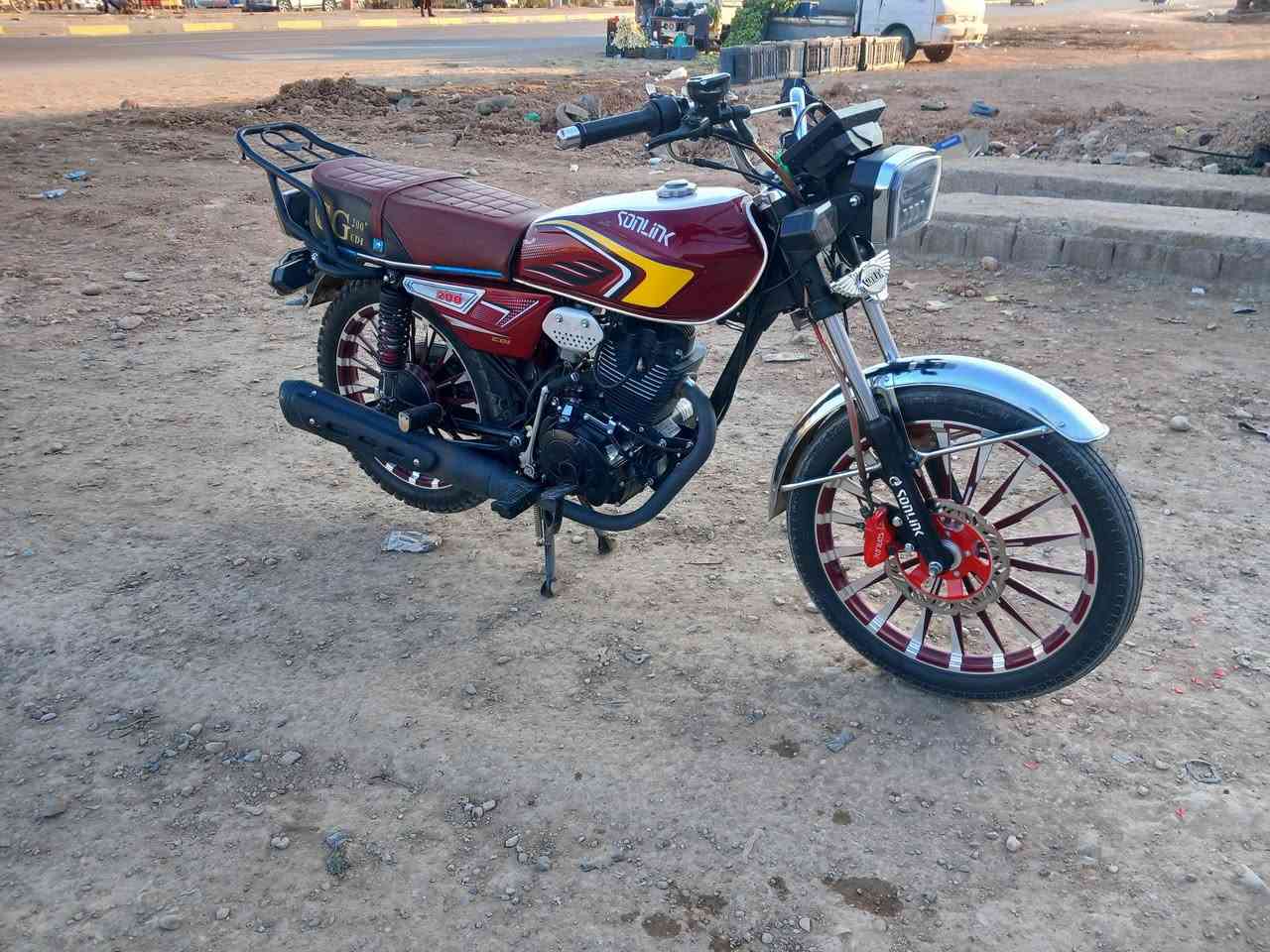 سلام عليكم دراجه سيفان مديل 2024 شكل 25مكفوله لدراجه كفاله عامه يعني اخت جديد مكاني  ديالى خالص هبهب ليريده اني حاضر السعر725وبيه مجال ***********
