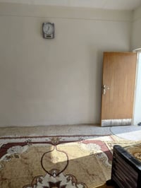 زويريجات • ٢٠٠م طابقين • جاهز للسكن