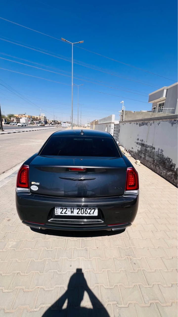 اوباما touring300 وارد امريكي 2023
.
لون نفطي السيارة بيها قطعة مبدل بلادي ايرباك الدشبول فقط
السيارة كلش جديدة وتسجيل وهزة جديد رقم اربيل
.
•
المواصفات 
بجم S طويل دبل لحية
ماشية 46 الف
محرك V6
لايت زنون وبلوجكتر زنون احمر  LED
شاشة كبيرة كار بلي 
دواخل ابيض حليبي وسود 
ويل كب 20 وتايرات الشركة
كامرة دوارة 
تحكم ستيرن 
•••••
مكان السيارة بابل
***********
‏‭***********‬

🟩علق سوف يوصلك الرسائل سعر حلة, بابل

