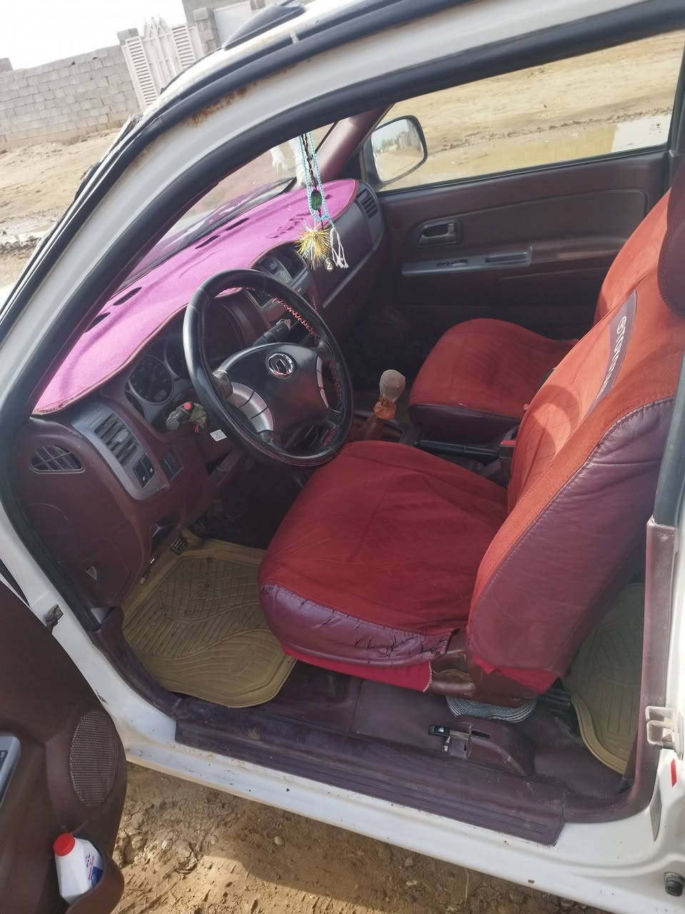 السلام عليكم/كريت وول 2013رقم واسط مشروع وطني سنويه جديده حداده مكينه كير خير من الله تبريد شرط بس غاز تخم تاير كشرتها كلش حلوه  بيها مكانات صبغ اثر تصليح دوس. ابيع محزمه تحويل ثاني يوم السعر60وبيها مجال السوك كلشي لتكسر بحلال الناس العنوان واسط الشحيميه ***********ترهم مراوس مع الفرق قسط وشكرا
