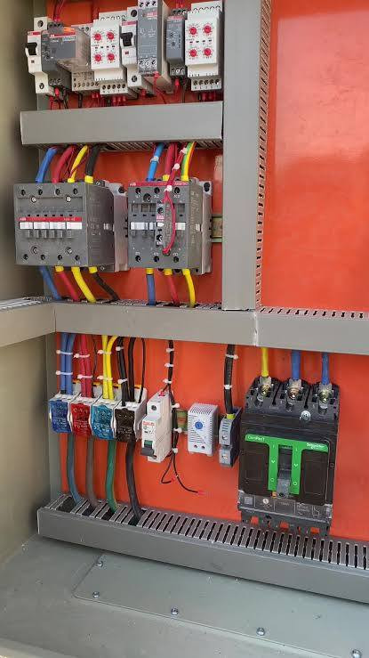 بسم الله الرحمن الرحيم عمل تأسيس كهرباء للمنازل والمحلات والبنايات بأحدث الطرق الهندسيه حسب الكود الامريكي والكود البريطاني سنكل/ ثري فيز /ايرث تأريض عمل درج بيانو تأسيس مسابح جاكوزي 

العمل في محافظة كربلاء المقدسة وفي محافظة بغداد بأنسب الاسعار

العمل بأدارة / الاستاذ زيد الاعظمي 
الرقم / ***********
