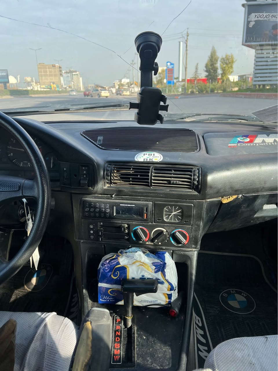 فرۆشتنی خێرا بیئێم دەبلیو ئی ٣٤ مۆدیل ١٩٩٢ فول ماسەفات مەکینە ٢٥ ی سەقەر فرەی کرینگی لەبن یەکە ماشاللە وەک سەعاتە سەیارەکە تابلیی ماشاللە ی دەوێو بەرچاوە سوبخ عامەکی یەک جار جوان کراوە
لایت ئەڵقەو پێش پان دەعامی M
مەکینە ٢٥ ی سەقەر
تۆماتیک گێری 2 ی عادی ٣ ی عادی ٤ ی عادی کامل مزبوتە
دوگمەی سپۆرت ئیش دەکا
جامەکانی بەس سایەق ئیش دەکا ئەوانی تر کارەبای بۆ نەچوە ماطۆرەکانی ئیشدەکا
داعامی دواوەی لەگەرە ئەویش M
خایسو شتی نیە سایرەکە خزەمت کراوە 
تایەو ویلی نوێیە عەسیرەکەی خاوێنە بەس یەک عەسیری دواوەی نەقسە 
سڵایتی کامل ئیش دەکا دەکا ناو غورفەی خاوێنە 
بێمەسروفە موس براوە بەشەرت 
سەیارەکە یەک سەنەویکەسکی لەگەرە ئەمن بە علوج دەیفرۆشم کێشەی مەدەنی قەرداری دزیاری بەشەرتە رەقەمی دواوەی لەگەر پشتەوە هەردوک اصلیە 
سەعری٢١ وەرەقەیە مەجالی تیدایە ئەگەر موشتەری نی خێرت داگاتێ سەری خۆتو ئیمنیش مەیە شێنە لە هەولێرم ئەوەش رەقەم مۆبایل بۆ پەیوەندی کردن *********** یاخود نامە بنێرە جواب دەدرێیەوە أربيل, العراق
