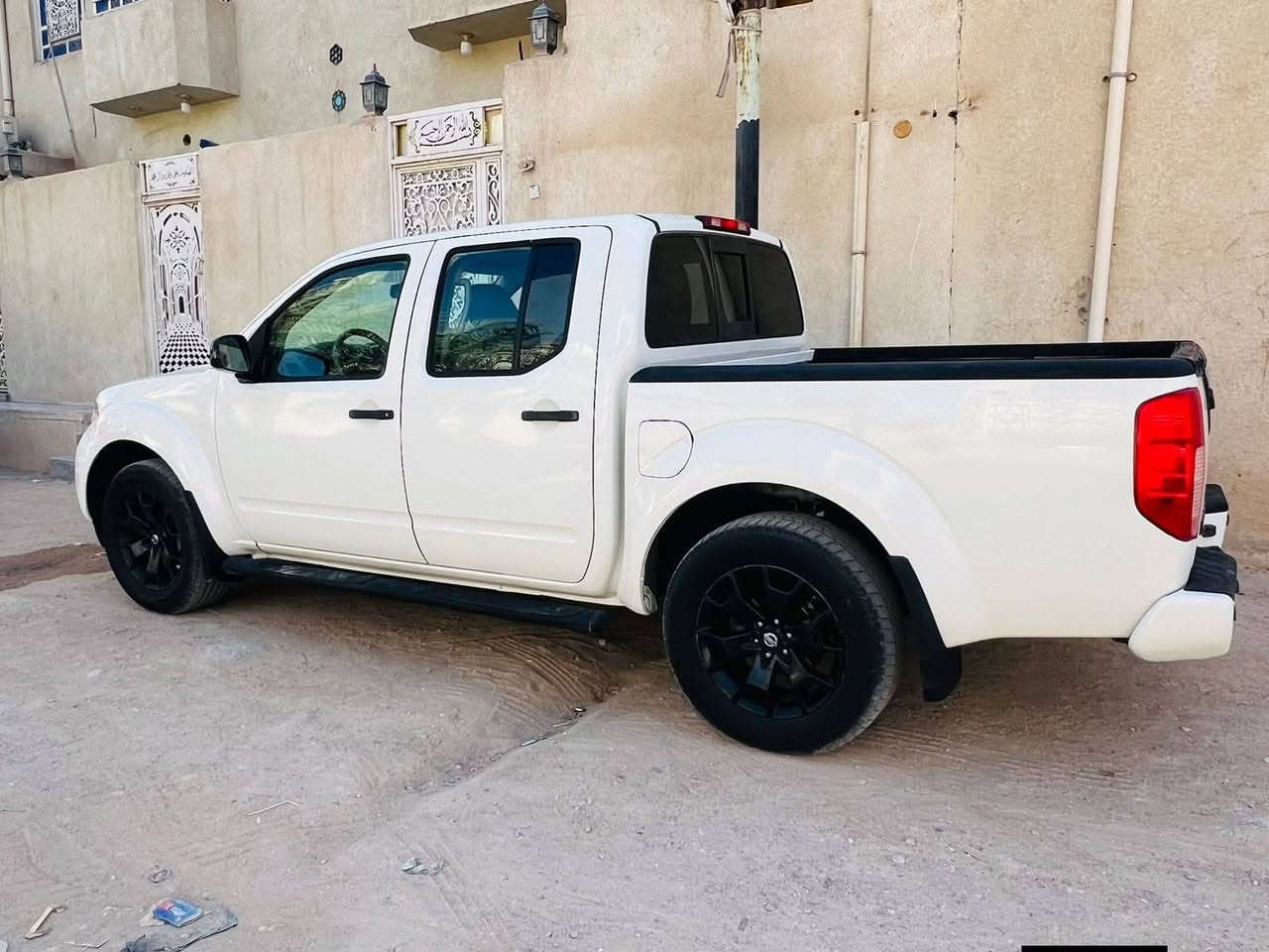 سلام عليكم للبيع فنتيره مديل 2018 رقم بصره سنويه لل2030 مكان البصره الزبير ***********
