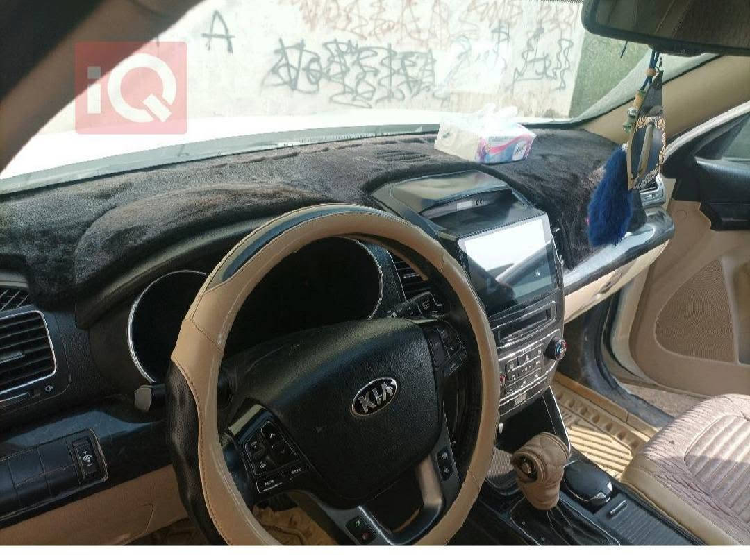سيارة سورنتو للبيع فول موصفات محرك دوش 2400
خليجي بدون اي ضرر السيارة بأسمي سنوية وهزة جديده السعر 157
التواصل مع الرقم ***********
***********
