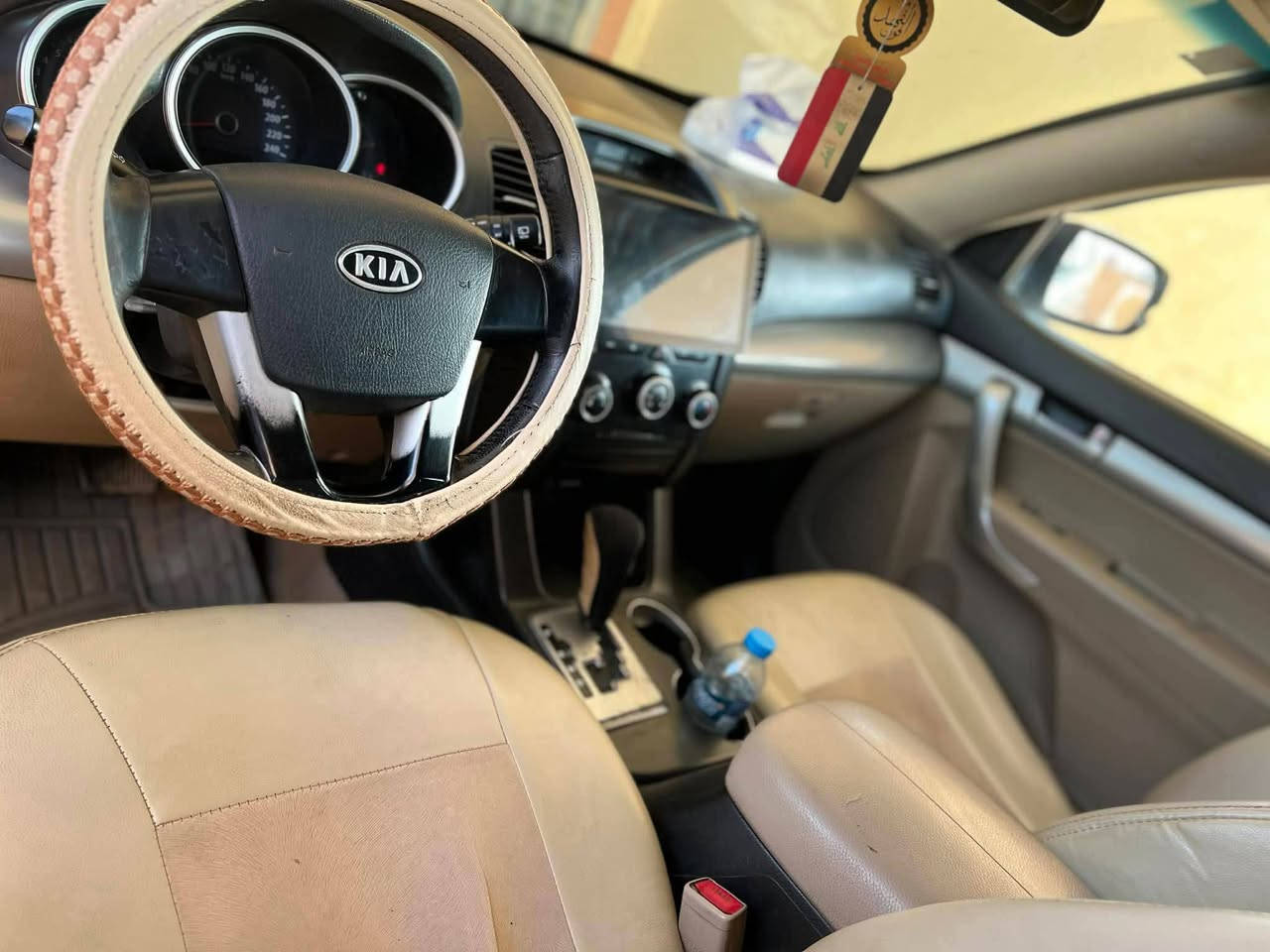 السلام عليكم اخوان سياره نوع سورنتو موديل 2012 خليجي 7 راكب كلين بدون صبغ محرك 4 دوش سنويه بأسمي السعر المطلوب 148 للأستفسار الأتصال على الرقم /*********** /مكان السياره صلاح الدين قضاء الشرقاط يرهم مراوس بسياره بيكب عذاري
