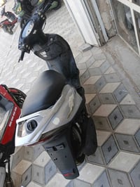 ماكس ١٤٠ للبيع نضيفه ابلاديه كفرات ومكينه  سلف هندر ب٤٠٠ وبيه مجال 077...