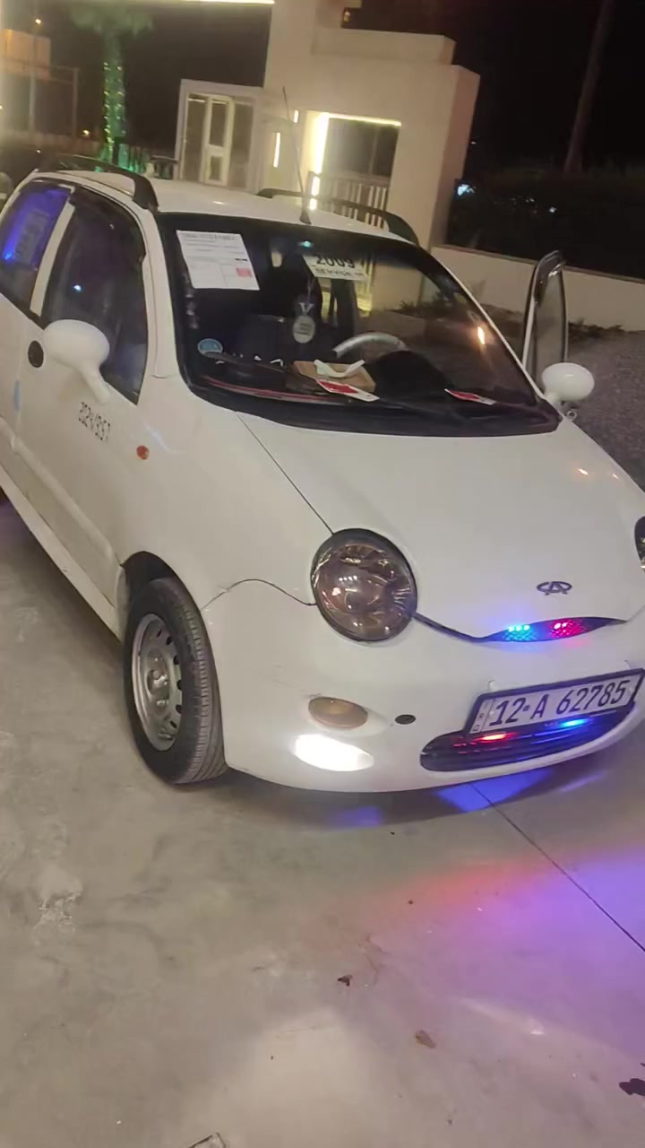 السلام عليكم 
كوكو للبيع نينوى نظيفة 2009
ضررها خفيف جدا 
الشرعي موجود 
شرط التحويل فقط 
كير ومكينة شرط 
تبريد تدفئة شغال 
كهربائيات شغالة 
باتري جديد
تايرات  نظيفة
داخل نظيف 
طخم امامي وخلفي جديد 
مشط ستيرن جديد 
مكاني موصل 
تواصل واتساب ***********
