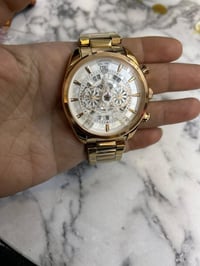 تاغ هوير كاريرا • إصدار برج ايفل • مينا أبيض وأسود