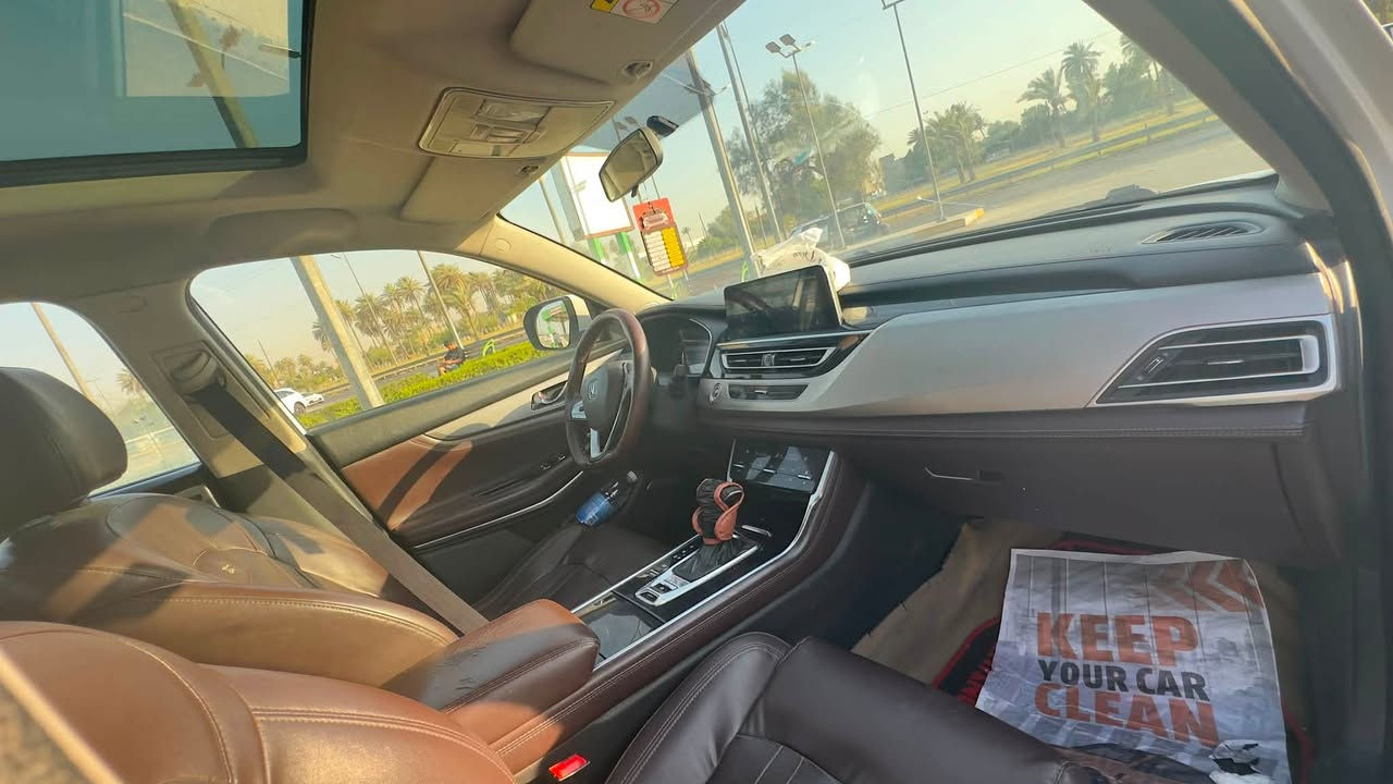 👇👇👇
🚨 للبيع / سيارة شانجان CS75 - موديل 2019 🚨
السيارة بحالة ممتازة ومواصفات فول (1/1)، جاهزة من كل النواحي ومكفولة من الحوادث القوية.
🔹 المواصفات والتفاصيل:
▪️ الموديل: 2019
▪️ المحرك: 1.8L تيربو (مواصفات خليجي)
▪️ المسافة المقطوعة (العداد): 166 الف كم فقط
▪️ فول مواصفات
▪️ بصمة تشغيل وبصمة أبواب
▪️ سقف بانوراما بالكامل
▪️ مقاعد (كشنات) جلد أصلية
▪️ تبريد بالمقاعد
▪️ مقاعد أمامية تحكم كهربائي بالكامل
⚠️ حالة البودي (حالوب و رصعات خفيفة ):
▪️ باب الصدر  بيه (بارد).
▪️بال خلف الصدر (صبغ )
▪️باب السائق +خلف السائق (بارد) 
▪️ الجاملغ الأمامي جهة الصدر بيه (بارد ).
▪️الجاملغ الخلفي جهة الصدر (جزء صبغ )
( عدا ذلك السيارة مكفولة ونظيفة جداً).

💰 السعر: [ 135  ورقة وبيه مجال بسيط]
📍 المكان: [ بغداد  ]
📞 للتواصل والاستفسار
***********
