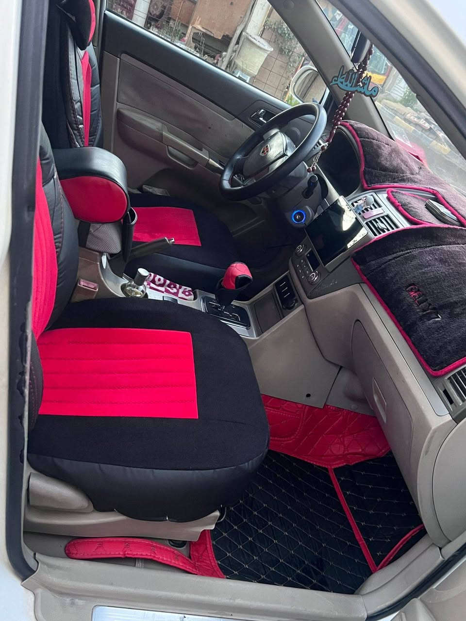 جيلي ام كراند 2012 رقم بغداد مشروع وطني سنويه نافذه
تحويل ثاني يوم
بيها ربع الجاملغ الامامي صفحه السائق اني ابيعلك جاملغ امامي وبيها ربع الجاملغ الخلفي صفه العبري سياره حلوه وكاعده تخم تأير 75٪ ويل كب نوزلات بلكات عبوه جديده دوشمه جديده محرك سياره خير من الله 
يرادلها ترتيبات بسيطه بيها صوت بلفلاوين مال كير 
مكانها الغزاليه 
***********
السعر52وبيها مجال للشراي
