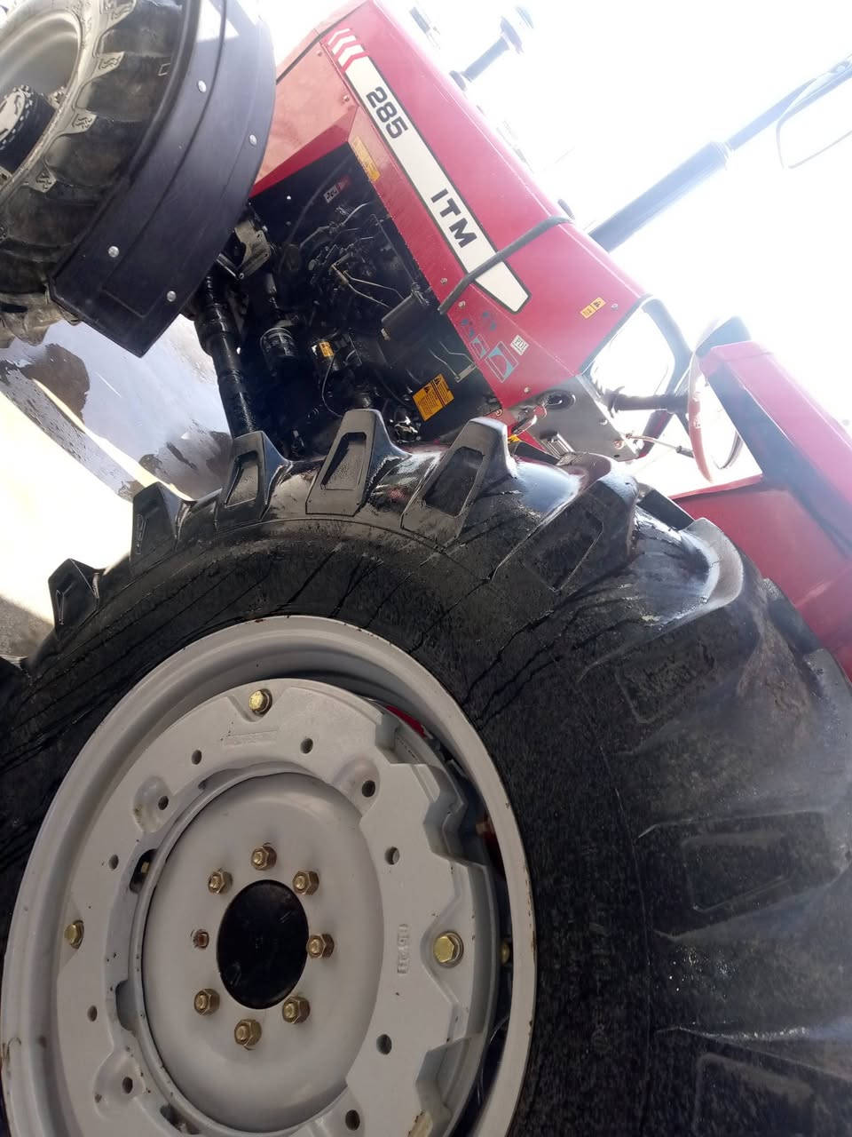 فوركسن ايراني حجم 285 موديل 2024 رقم سليمانيه انكليزي مكينه على الشركه ماشيه ٧٠٠ ساعه مكان واسط الزبيديه السعر 135$
***********
