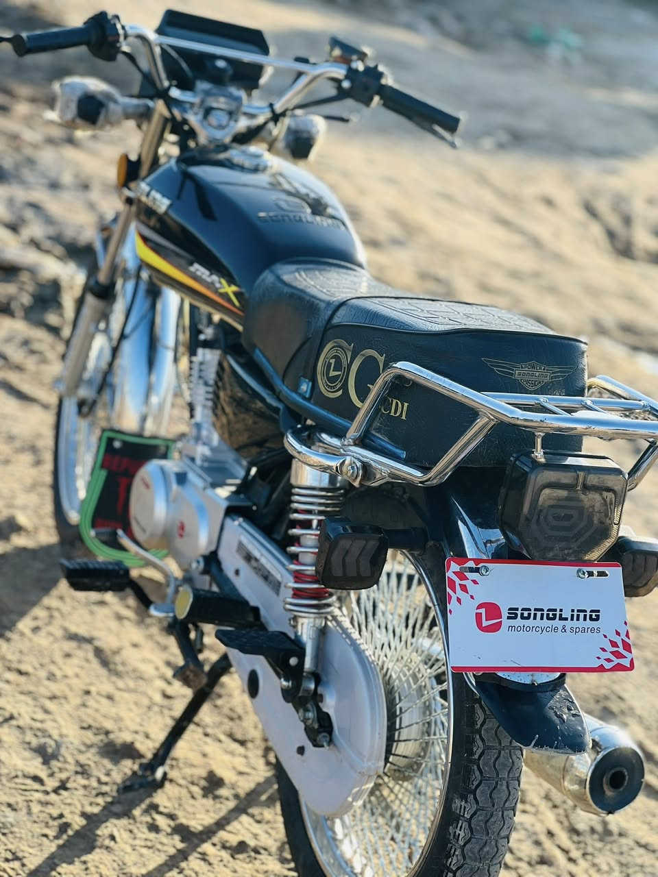 سلام عليكم دراجه  تايكر مكفوله  موديل 2025وسعر خاص ***********
