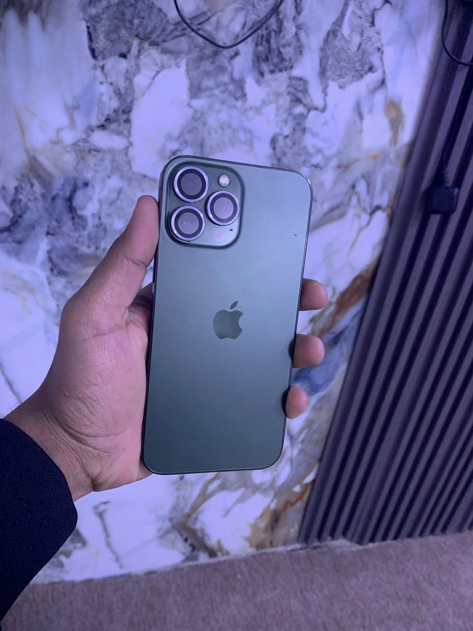 السلام عليكم ايفون 13برو ماكس ٢٥٦ جهاز وتر بروف جهاز لوك كارتونه الاصلي موجوده جهاز جديده سعر٧٠٠وبيً مجال لشراي مكاني بغداد ***********الاستفار واتساب او تصال
