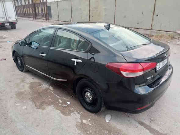 سيارة كيا فورتي موديل 2017 وارد امريكي حادث بنيد بدون دواخل محرك 2000 دوش كلها ليبل واحد شاشه كامرة دوارة تحكم جهتين رقم بغداد الدولي الجديد سيارة جاهزة وحلوة السعر 115 وبيها مجال الشراي يتصل مامتواجد على الفيس مكان السيارة بغداد البلديات تلفوني *********** بغداد
