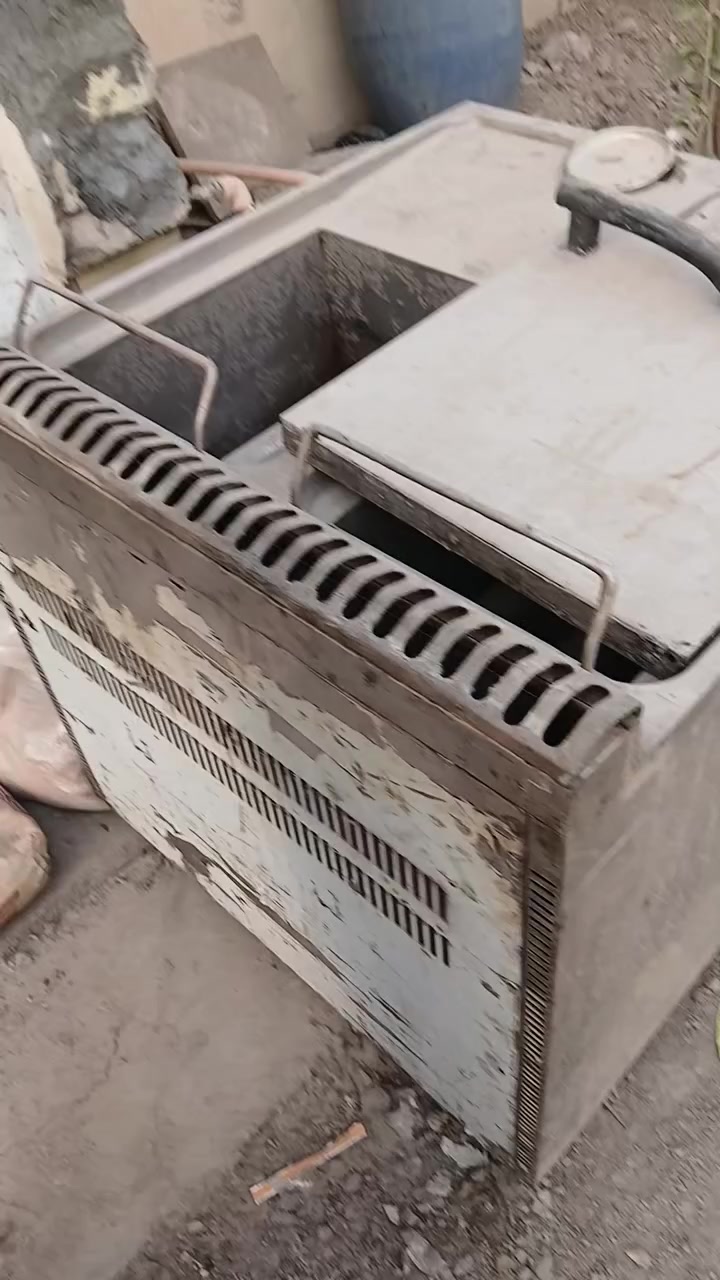 هاي الاغراض للبيع
الحماية جديد أخذنا600  الف وشواية كص500 الف خط احمر والباقي سهله الدورة مهدية الاولى فرن صمون ماشاء الله


**إذا كنت صاحب هذا الإعلان وتريد حذفه لأي سبب، رجاءا أرسل رسالة إلى الدعم الفني**