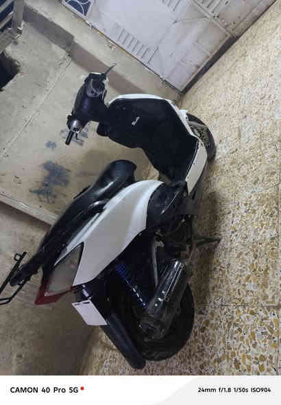 السلام عليكم
دراجة سكنس  فحل شغالة هندر سلف عطلان تكدر تصلحة 
تايرات جدد كفر الجهة اليسرة طايح كفراتهة اشوي تعبانات الدراجة هاي كدامك وشوفها السعر 350 وبيها مجال  
رقمي ***********
