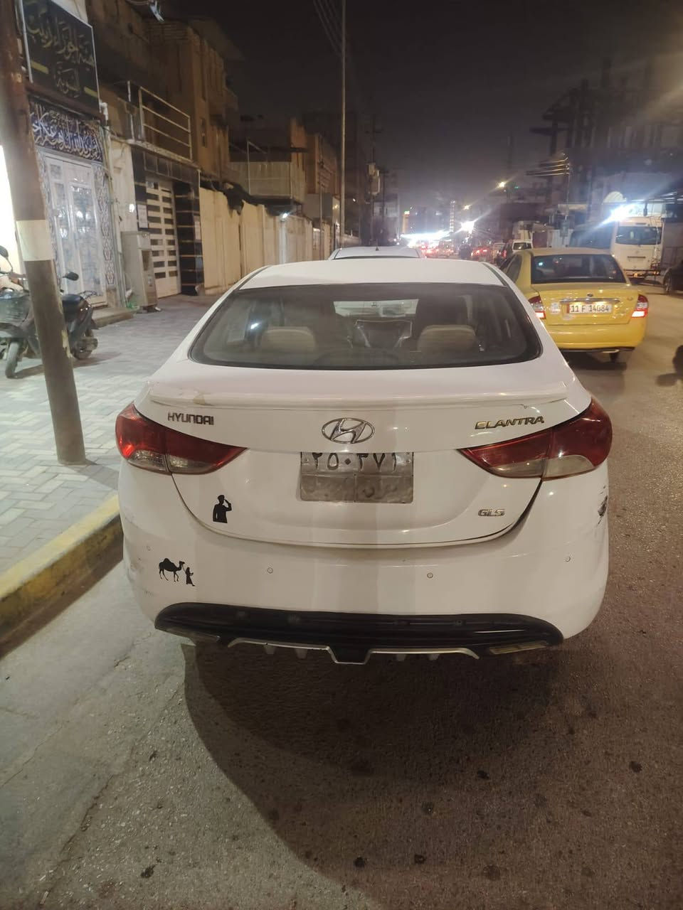 السلام عليكم النترا 2012
النترا 2012 خليجي محرك 1800 رقم اربيل تحويل او كاله شرط  بيها فقط مكانات صبغ اثر طخات مكفوله من كص وكلبه وضربه قويه السياره فول ماعدا البصمه .
شاشه كبيره
تحكم ستيرن
حساسات خلفيه
كامره خلفيه
فتحه سقف
اشاير بلمري
السعر 88 ورقه 
مكاني ديوانية قضاء الشامية ***********
