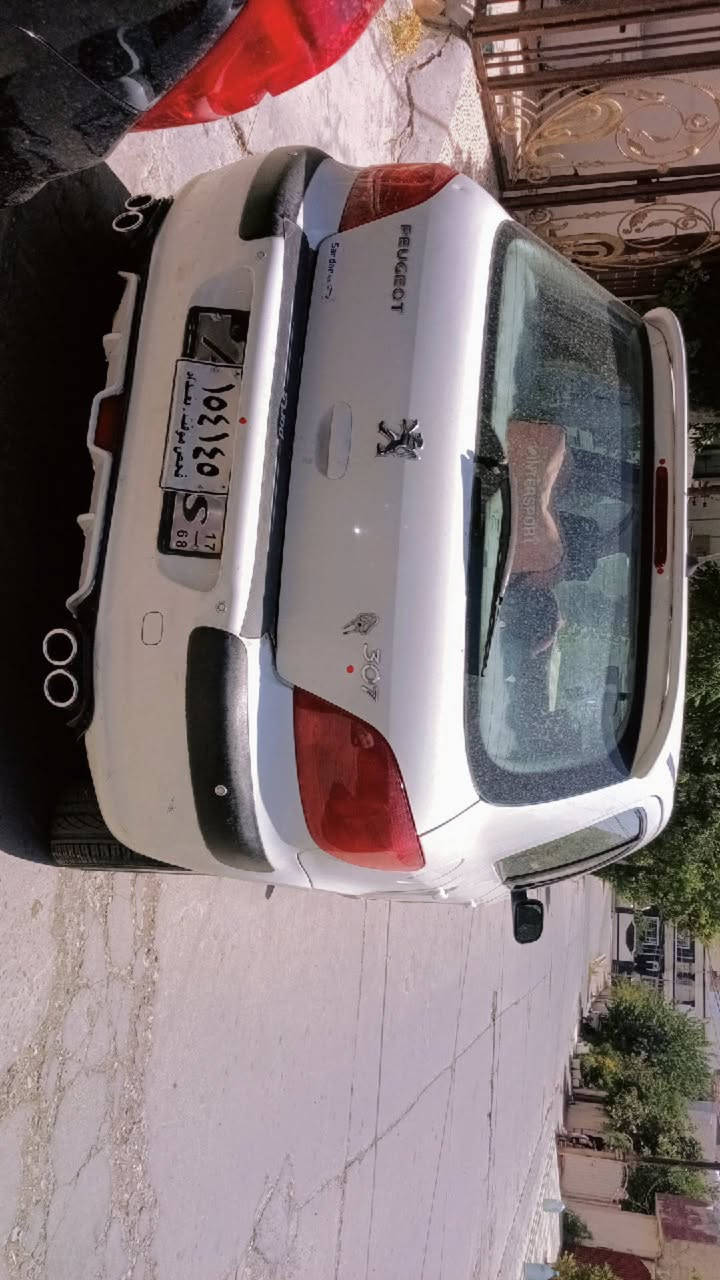 بيجو 307موديلي 2005ئارمي بلاستيكي سليماني ئارمي تازةية گير ئوتوماتيكو عادي تةبريد  لةسةر سويج كونترول جام كارةبا ئاوينة كارةبا شاشة كاميرة حاسة ***********/***********
