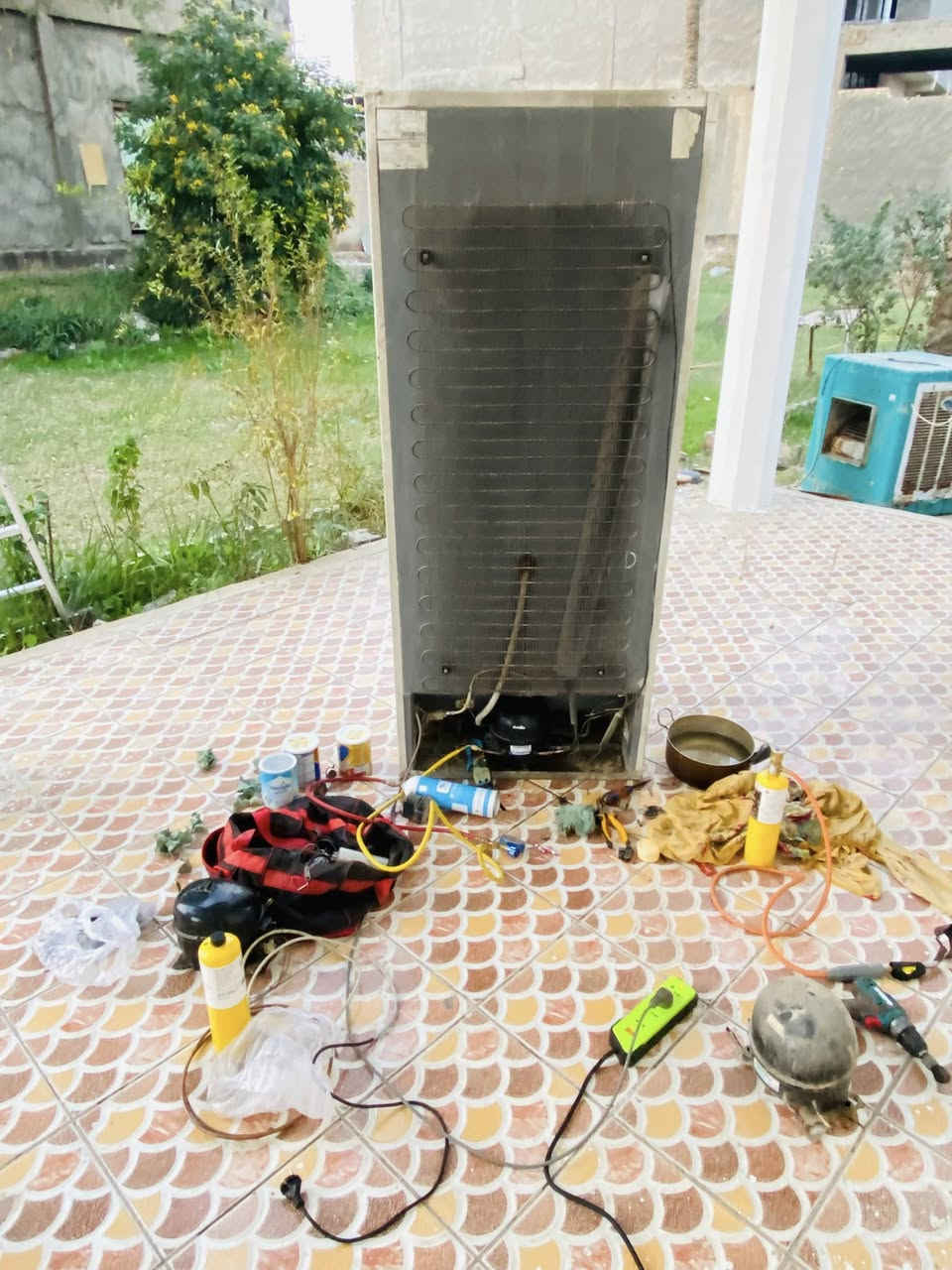 سلام عليكم اخوان العنده مجمده او ثلاجه حاير اشلون يصلحه ايصلحه يراسلني اني اجي اصلحه اله البيت وسعر مناسب وضمان عنوان قضاء المحاويل هذا رقمي ***********
