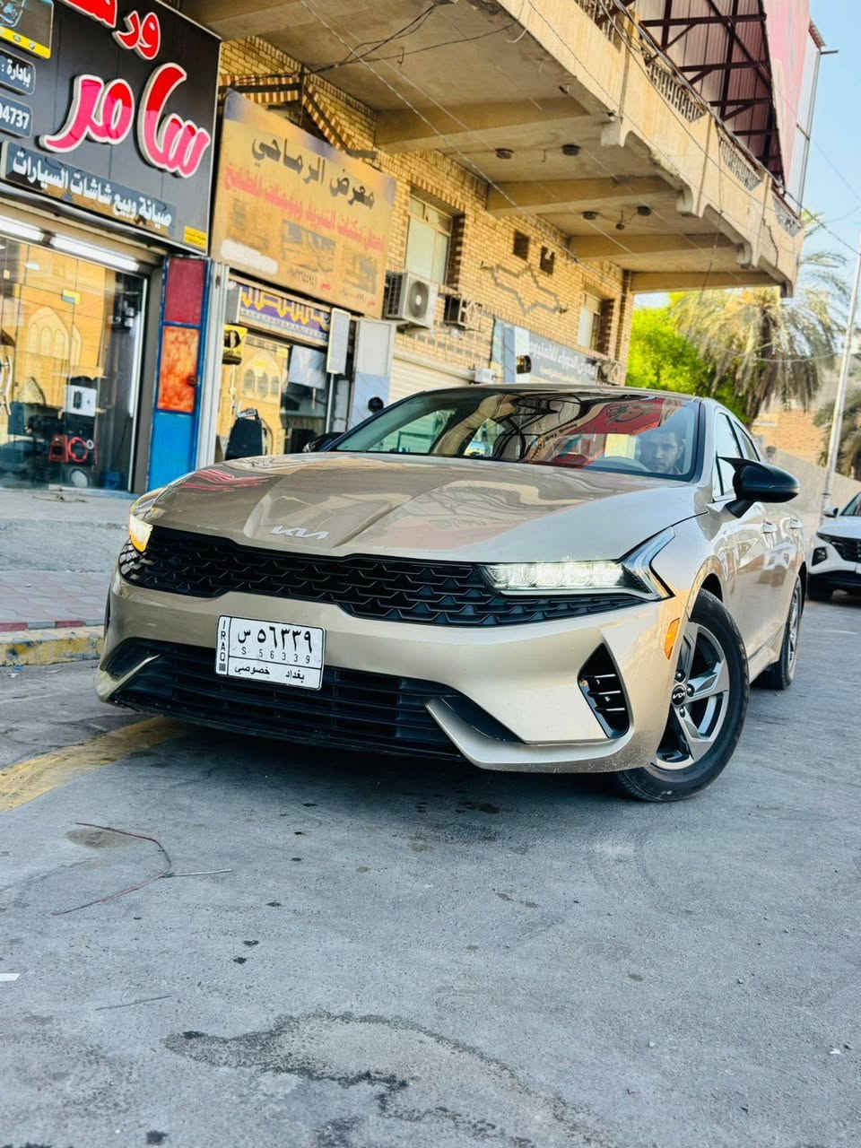 السلام عليكم
K5

موديل 22

ورد امريكي

حادث فقط دعامية 

وبل عراق صار صبغ بصيط بين الباب وجاملق

لون مميز 

معوقين بعد 6اشهر تنفك

سيارة جاهز كل نقص ماكو

السعر 160وبيها مجال 

اتصال فقط او وتساب 

***********

***********

المكان بغداد البلديات
