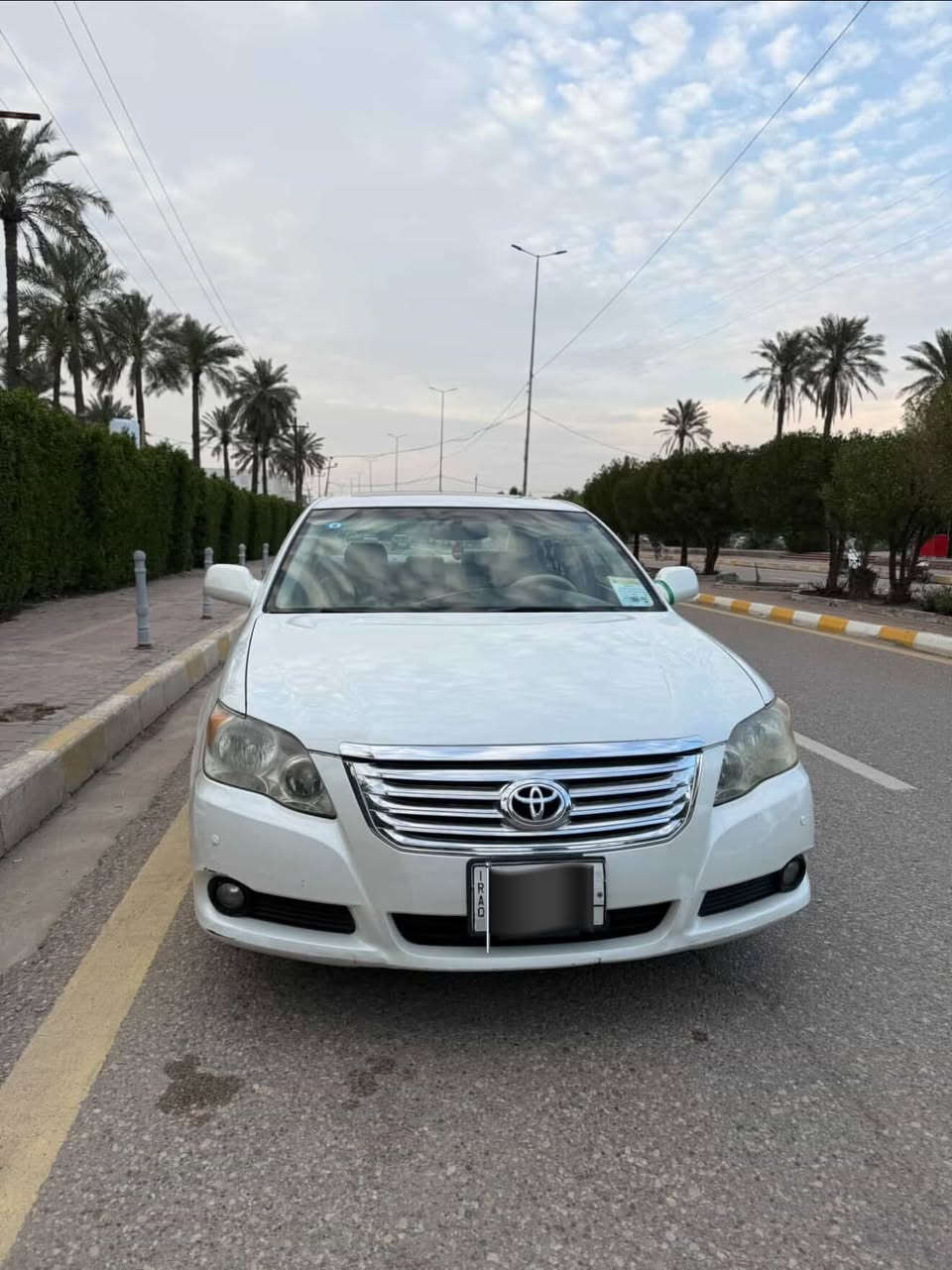 افلون للبيع
السونار مرفق 
ضربته فقط باب خلف السائق 
المكان : ميسان 
السعر  : 110
هاتف : ***********
تفاصيل اكثر اتصل وتدلل
