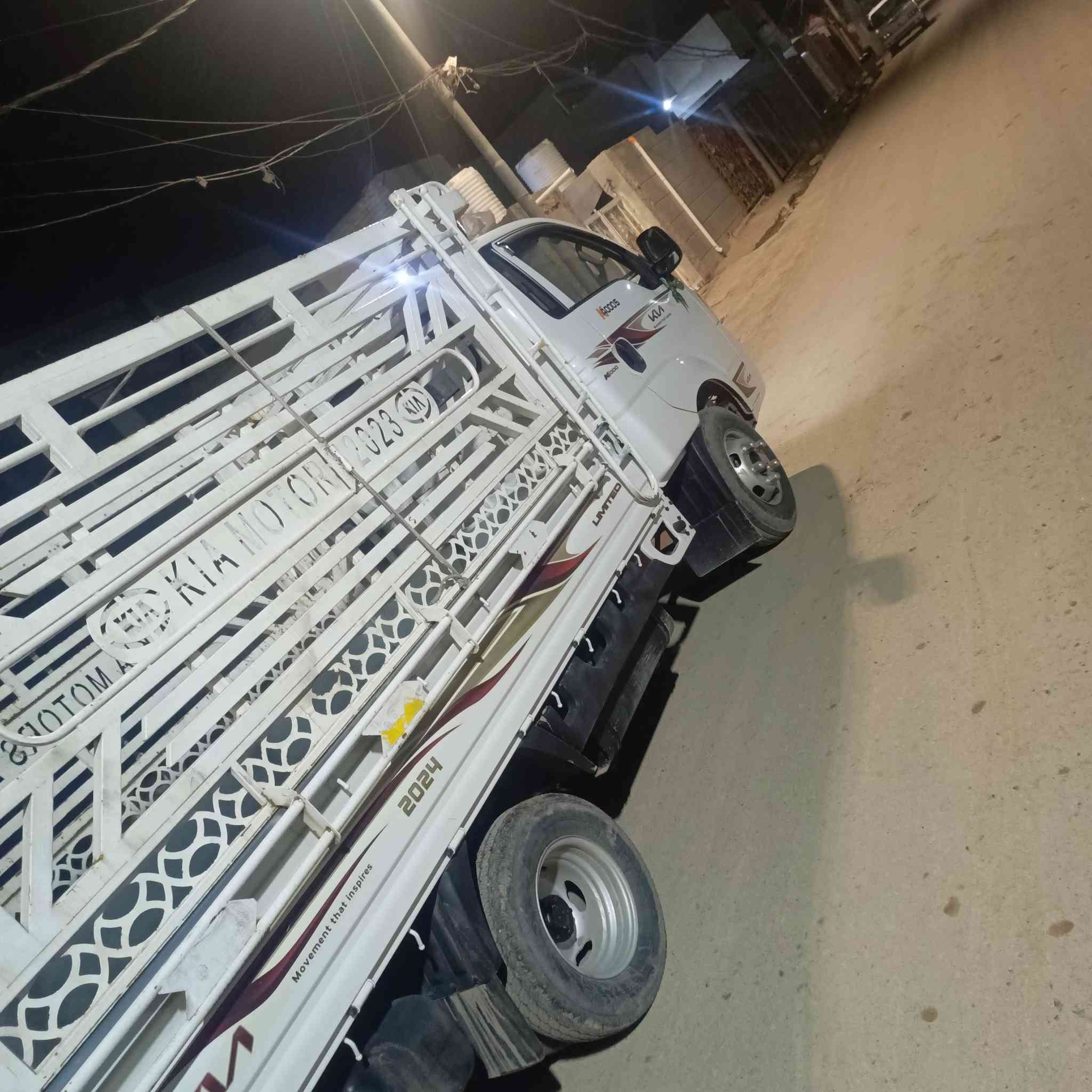 السلام عليكم كيا فحل موديل 2024 للبيع مستعجل كلش وهسه لازم تجون تاخذونه هسه السعر 197 قفل لاتعاملني ابد تجي تنطيهن وتروح رقم بغداد بسمي محوره تخم تاير بالنايلون ومحجر وغلاف جديد ودوشمه جاهزه متصرف عليه ولاربع تريد تعال هسه اخذه اذا باجر ابطل ماابيع اليوم اريد ابيعه تمام وهذا رقمي *********** مكاني محموديه كفاله عامه
